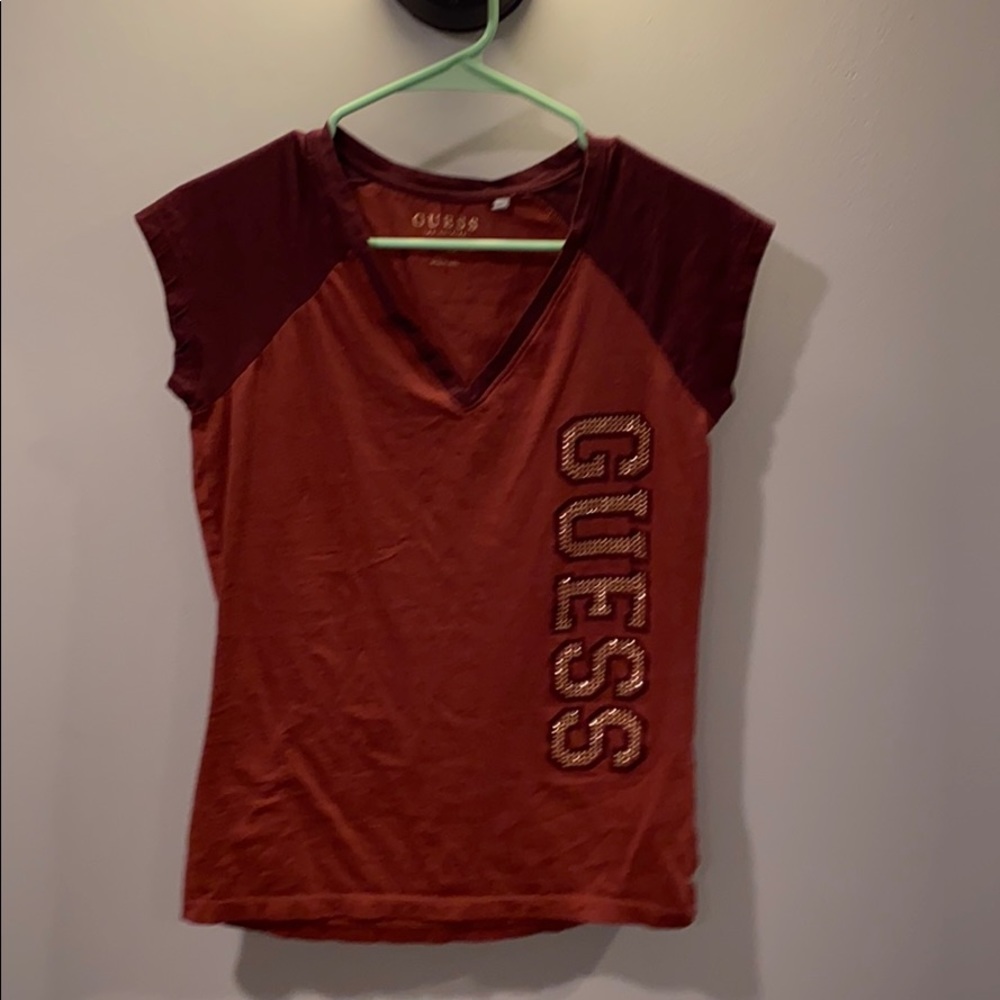 GUESS t shirt